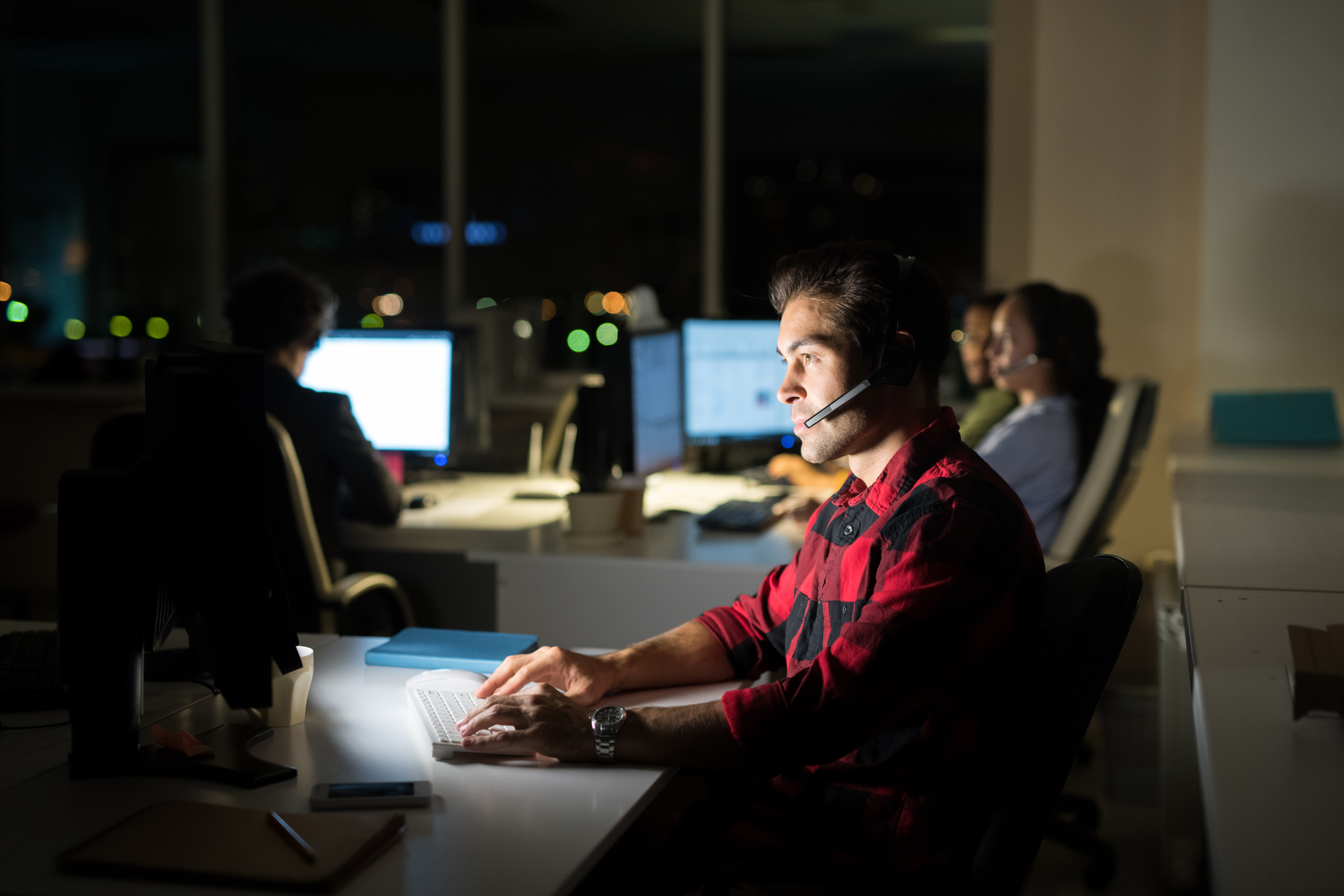 Support Coverage Extends Beyond Business Hours Without Overtime